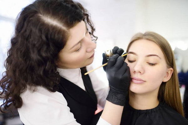 Curso PERSONALIZADO de diseño de cejas, depilación, pigmentación con henna y laminado de cejas, 2 DÍAS (Copia)