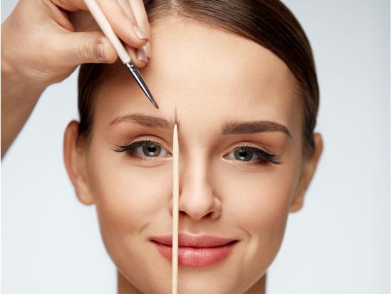 Curso PERSONALIZADO de diseño de cejas, depilación, pigmentación con henna y laminado de cejas, 2 DÍAS (Copia)